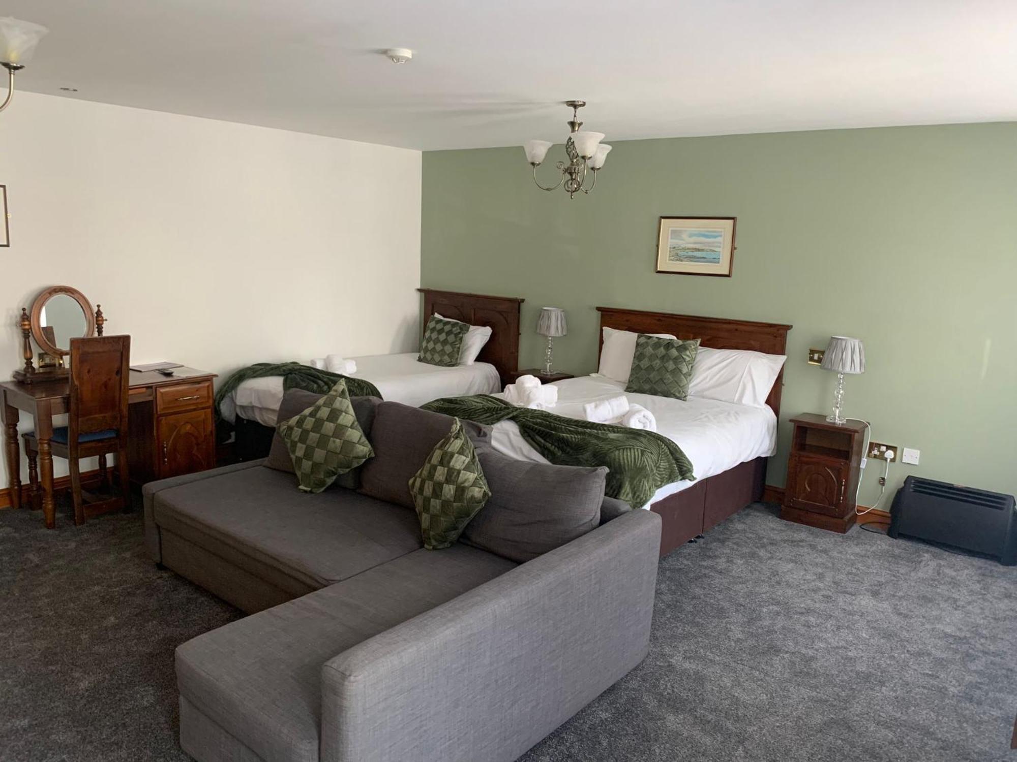 The Bull Hotel Llangefni Δωμάτιο φωτογραφία