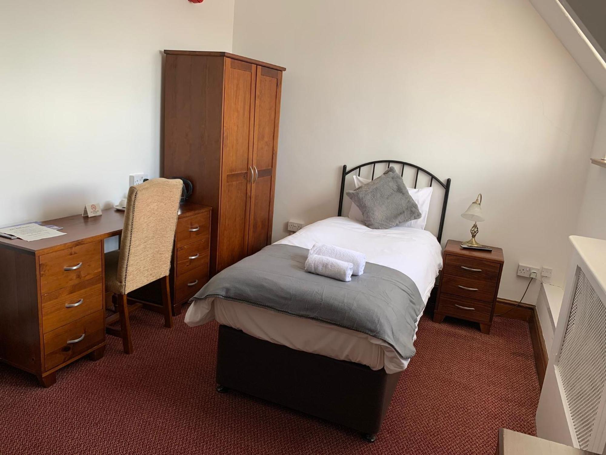 The Bull Hotel Llangefni Δωμάτιο φωτογραφία