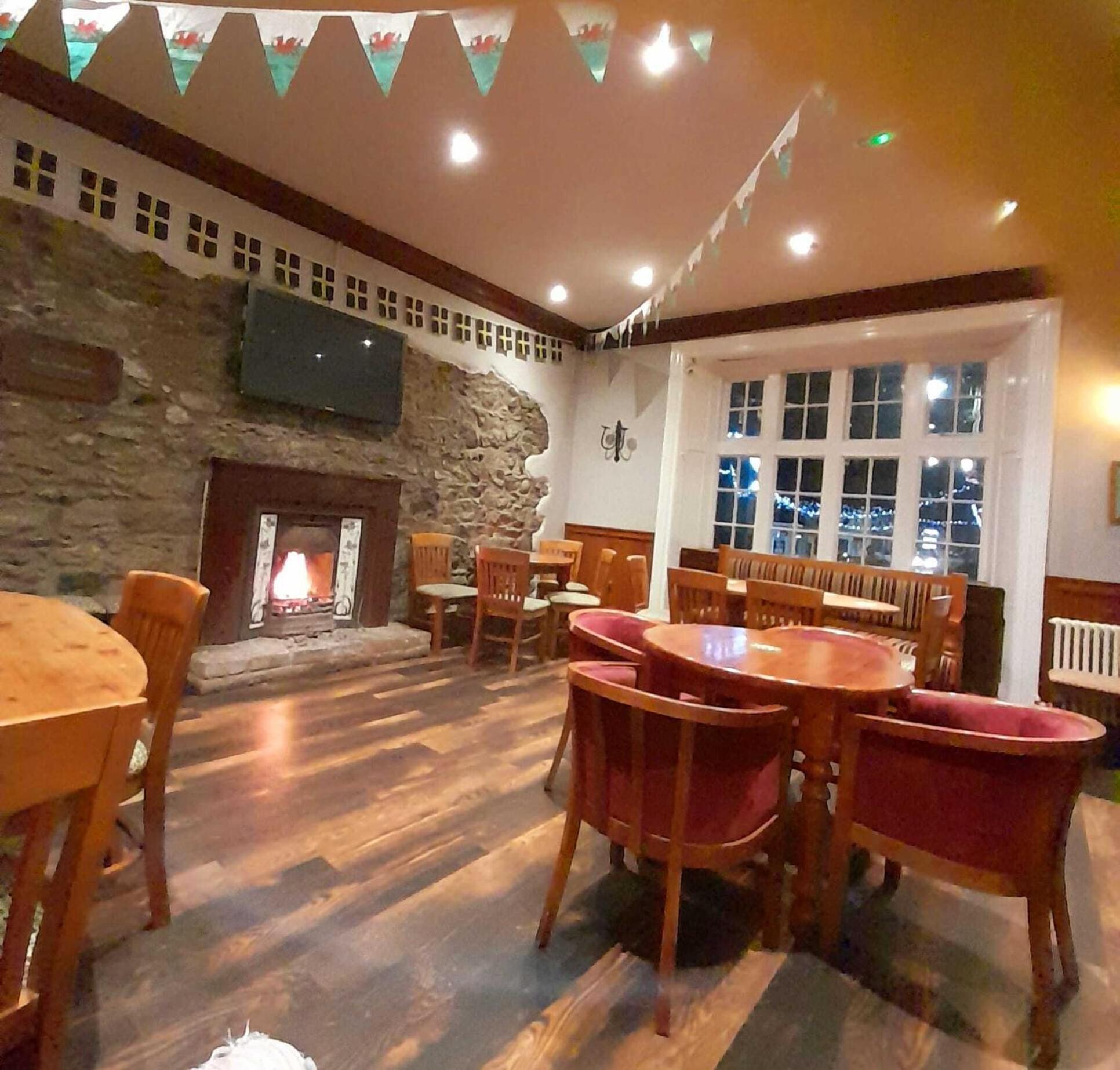 The Bull Hotel Llangefni Εξωτερικό φωτογραφία