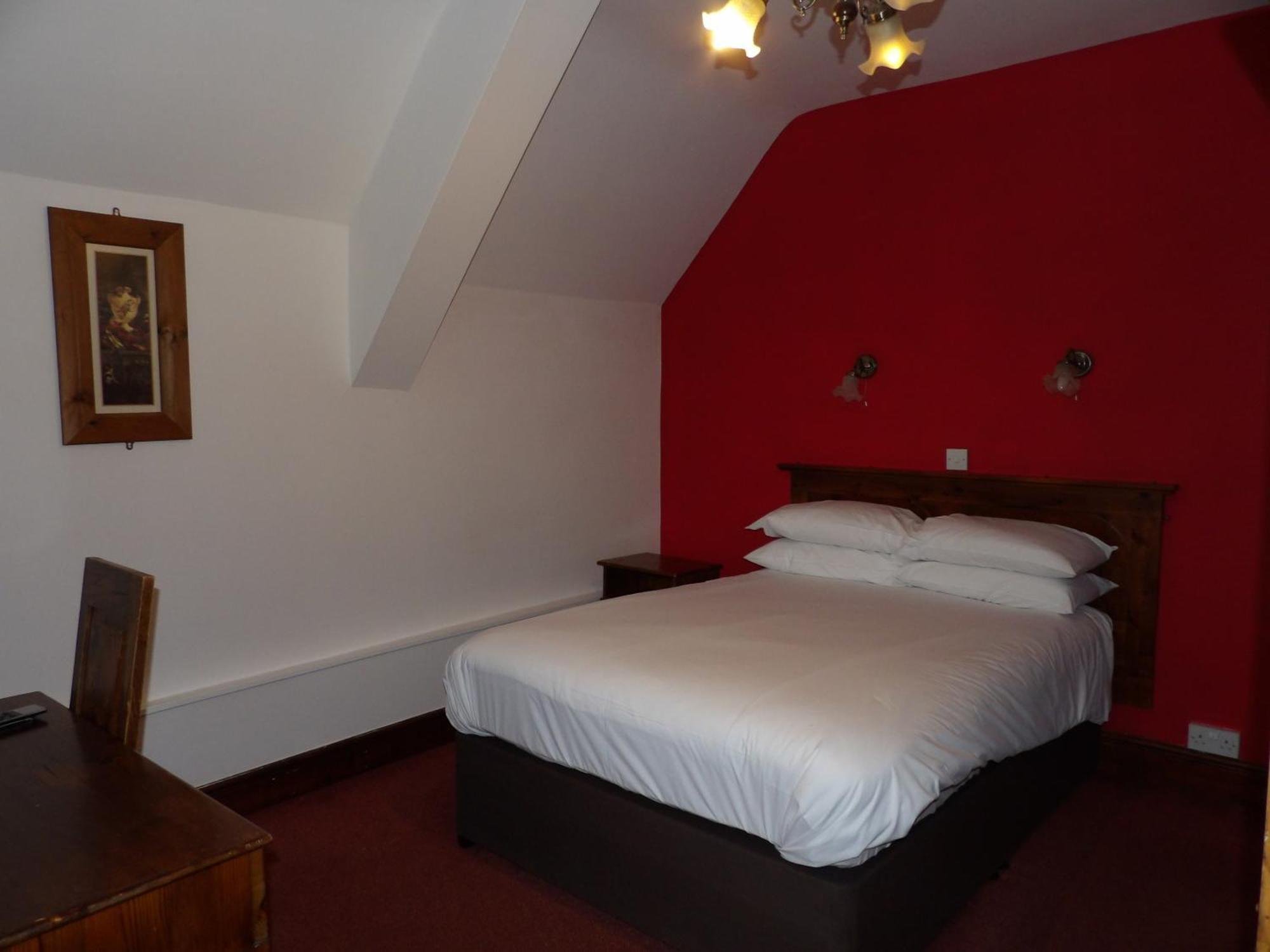 The Bull Hotel Llangefni Εξωτερικό φωτογραφία